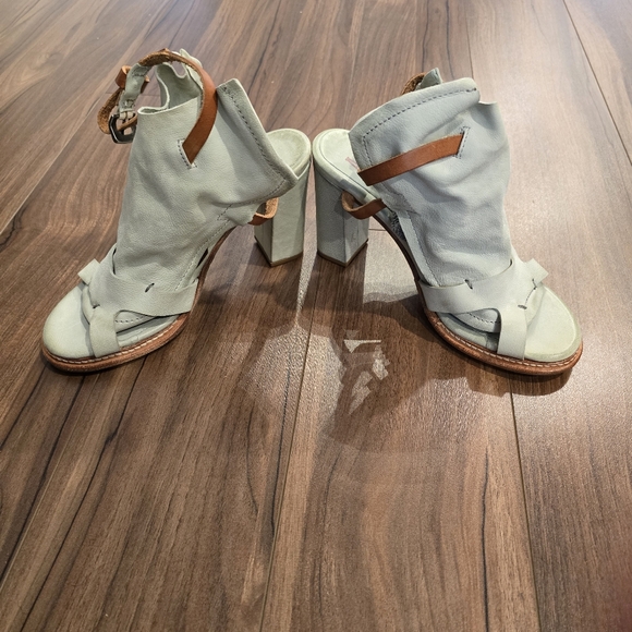 NEW A.S. 98 Heels - NWOT - Picture 4 of 8